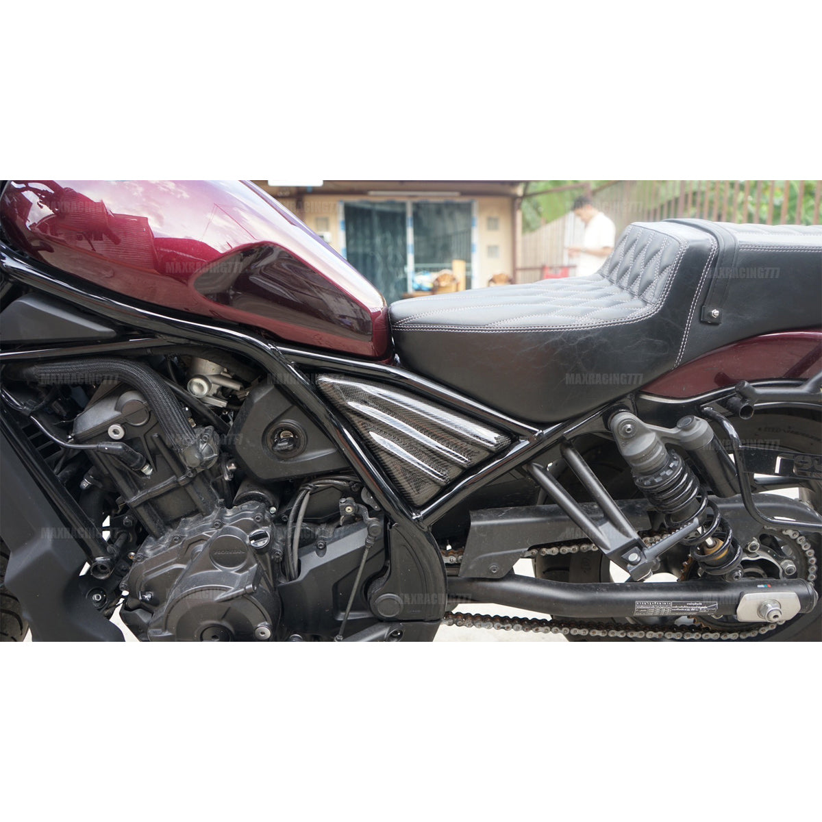 ครอบกระเป๋าข้างคาร์บอน สำหรับ HONDA REBEL CMX 1100 2021-2025