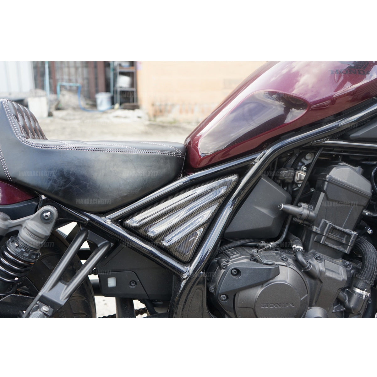 ครอบกระเป๋าข้างคาร์บอน สำหรับ HONDA REBEL CMX 1100 2021-2025