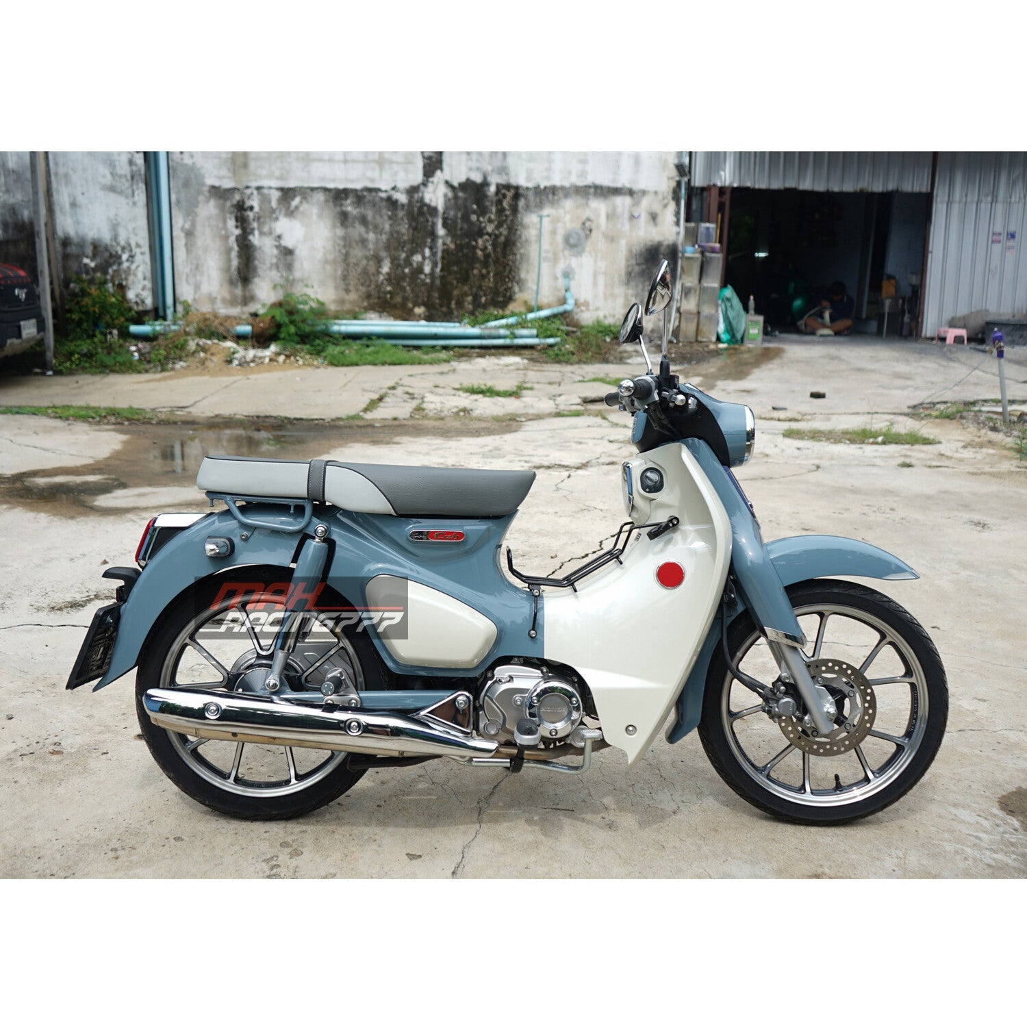 เบาะแต่งสีเทาแบบยาว สำหรับ HONDA SUPER CUB C125 2023 - 2025