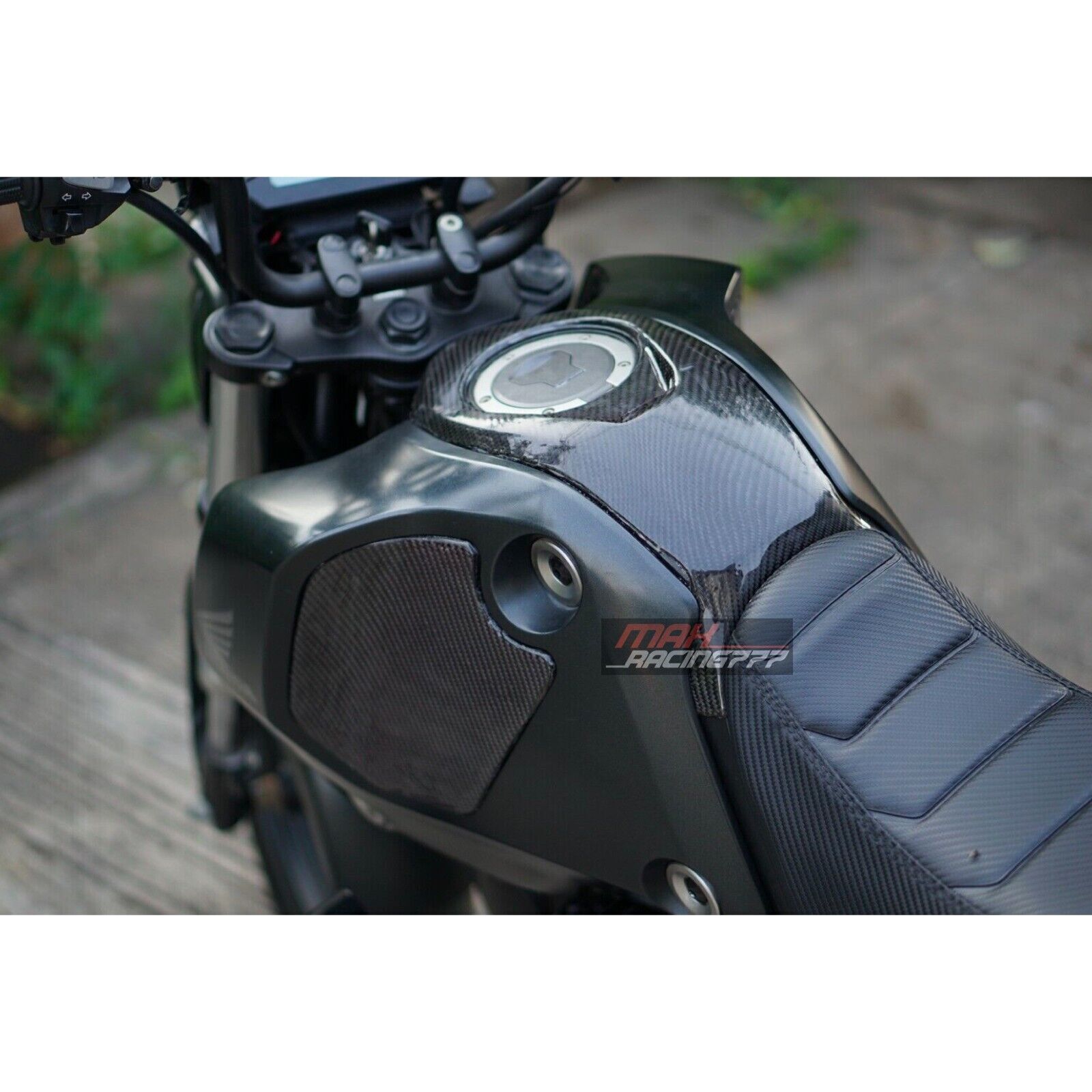 ฝาครอบถังน้ำมันเชื้อเพลิง คาร์บอน HONDA NEW GROM 2021-2024
