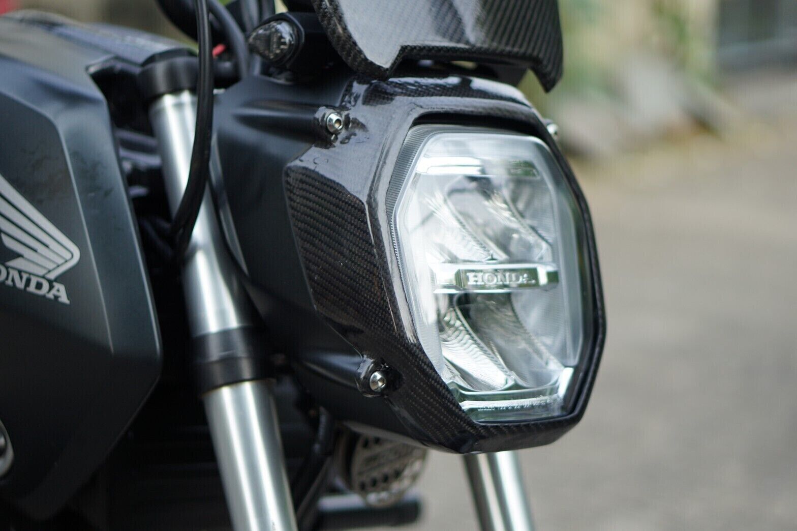 ชุดฝาครอบไฟหน้า คาร์บอน HONDA NEW GROM 2021-2024