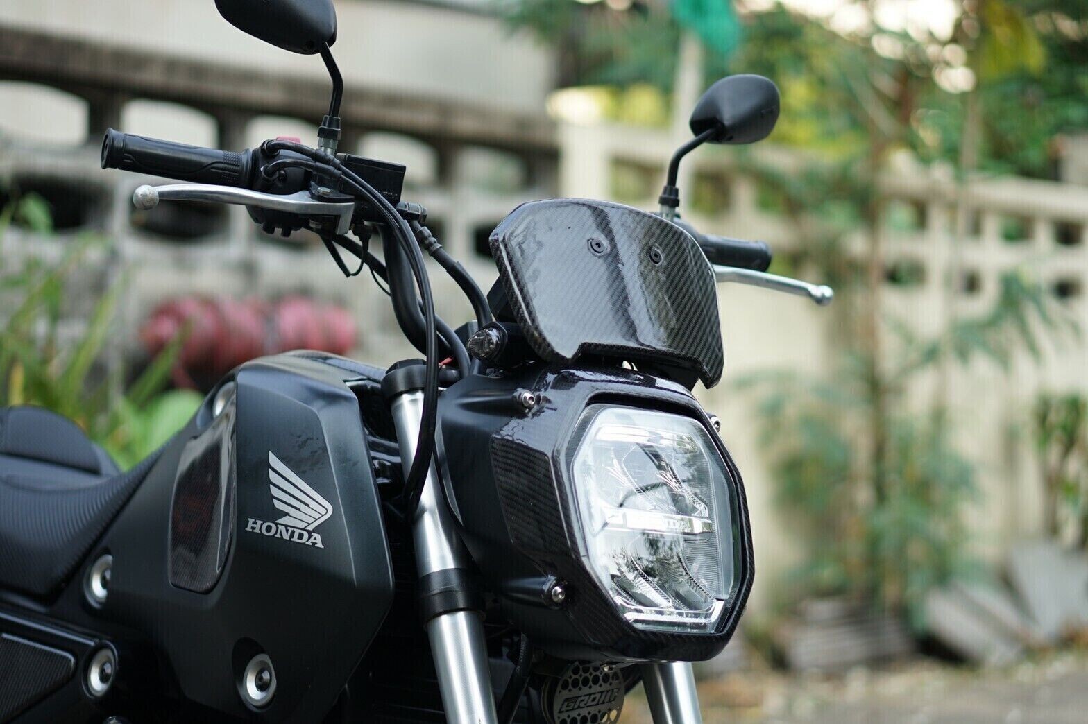 ชุดฝาครอบไฟหน้า คาร์บอน HONDA NEW GROM 2021-2024