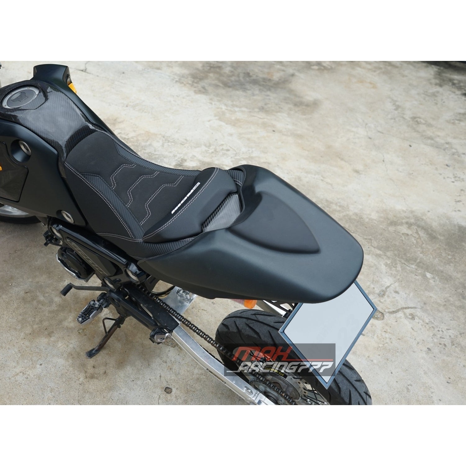 ครอบเบาะตูดมด สำหรับ HONDA GROM 125 2021-2024 *ใส่ได้เฉพาะเบาะแต่งทรงสปอร์ตหมอนคาร์บอน*