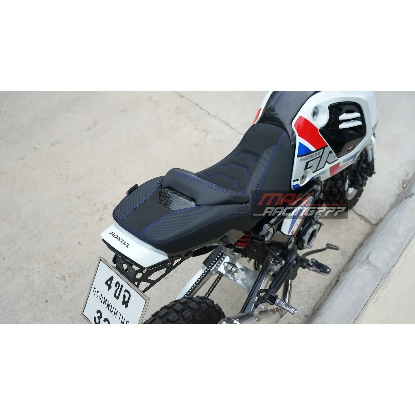 เบาะแต่งทรงสปอร์ตหมอนคาร์บอน สำหรับ HONDA GROM125 2021-2025
