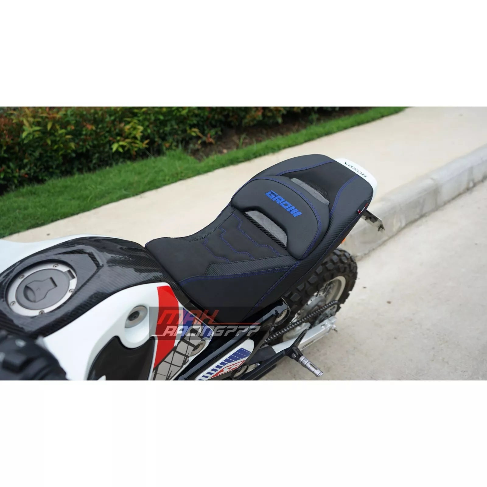 เบาะแต่งทรงสปอร์ตหมอนคาร์บอน สำหรับ HONDA GROM125 2021-2025